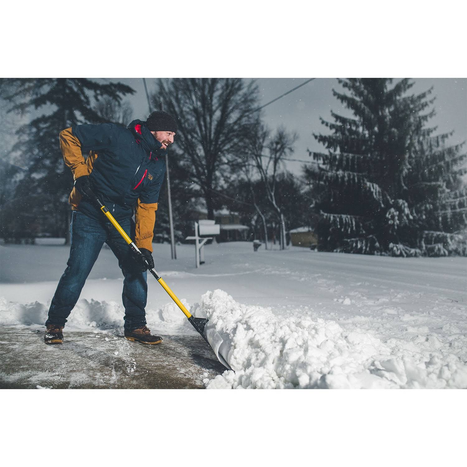 Snowplow 30×22 Snow Pusher - Image 10
